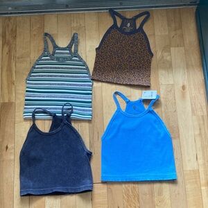 Bundle of 4 free people happiness runs tanks xs/s
